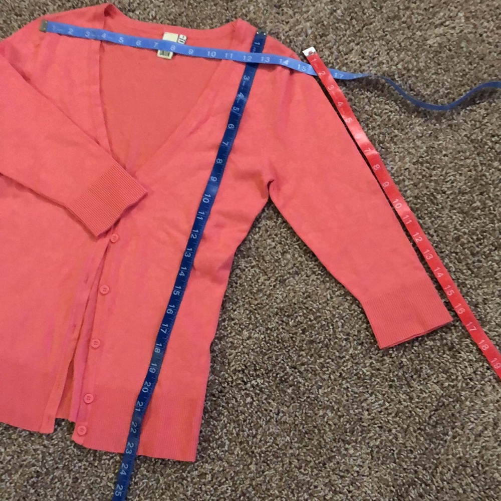 Cardigan - Picture 5 of 6